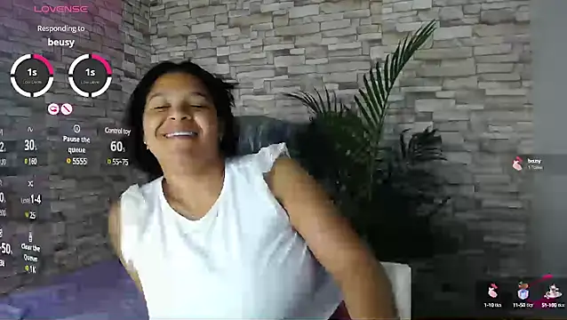 Snapshot of sia_cavad chatting on February 6, 2025, 9:53 am sia cavad online show from February 6, 2025, 9:53 am