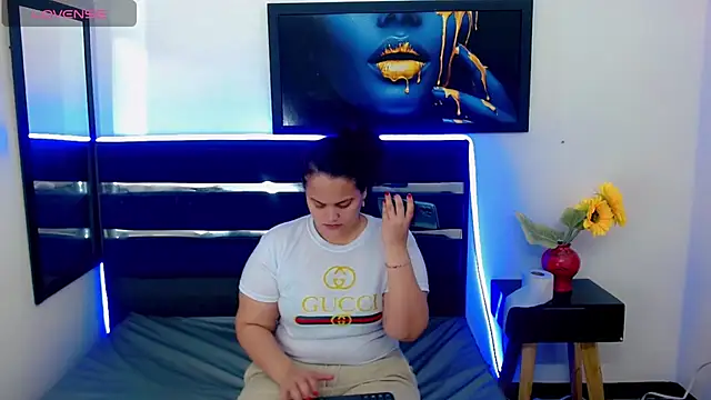 brunnette hot online show from September 21, 2025, 12:18 pm