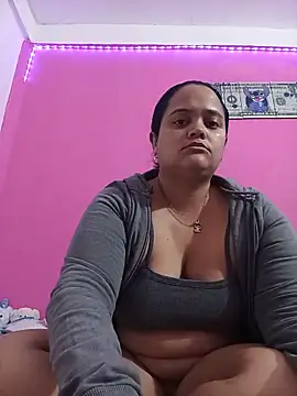 Snapshot of brunnette_hot chatting on June 2, 2026, 10:50 am brunnette hot online show from June 2, 2026, 10:50 am