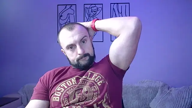 brindlefly6969 online show from December 26, 2024, 11:32 am