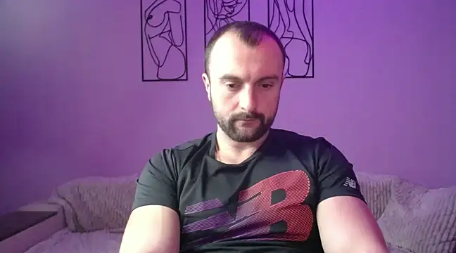 brindlefly6969 online show from January 8, 2025, 11:54 am