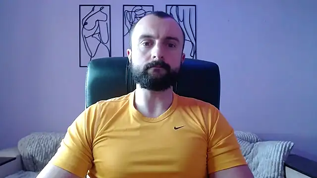 brindlefly6969 online show from March 13, 2025, 11:19 am