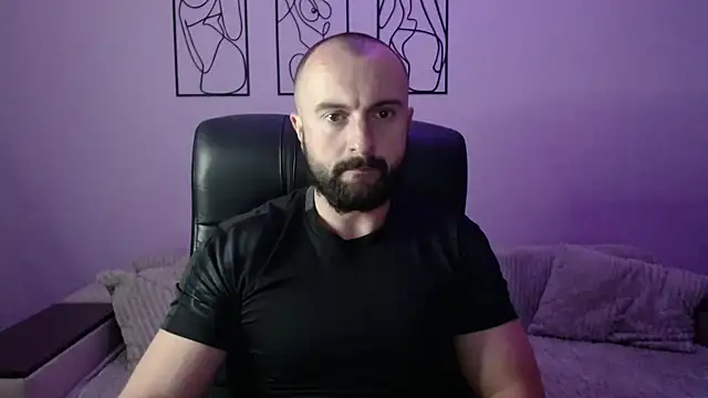 brindlefly6969 online show from September 26, 2025, 10:41 am