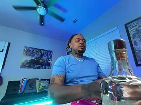 4EVAGLACIERS online show from March 24, 2026, 3:22 am