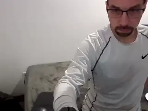 Snapshot of Iliketocooksquirt25 chatting on January 22, 2025, 4:55 am Iliketocooksquirt25 online show from January 22, 2025, 4:55 am