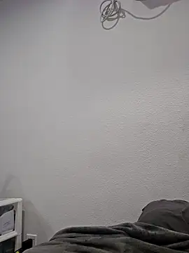 Iliketocooksquirt25 online show from October 3, 2025, 4:31 am