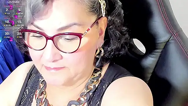 cataleya mom online show from October 2, 2025, 11:12 pm