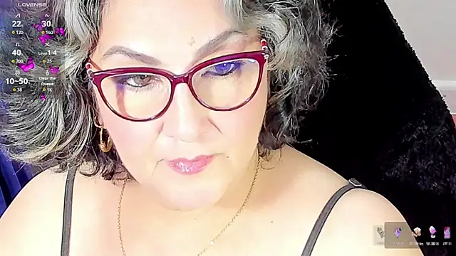 cataleya mom online show from November 10, 2025, 10:09 pm