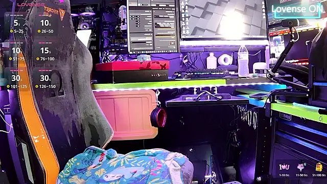 famousALYX online show from February 15, 2026, 9:08 am