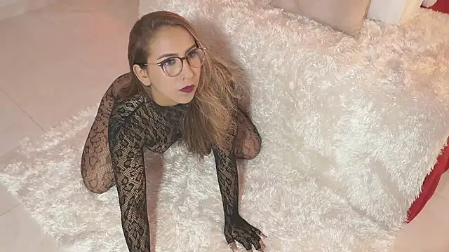 Sofia Cooper  online show from October 10, 2025, 7:46 pm