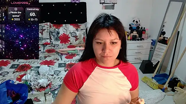 Snapshot of soniafuckboobs chatting on July 15, 2026, 12:21 pm soniafuckboobs online show from July 15, 2026, 12:21 pm