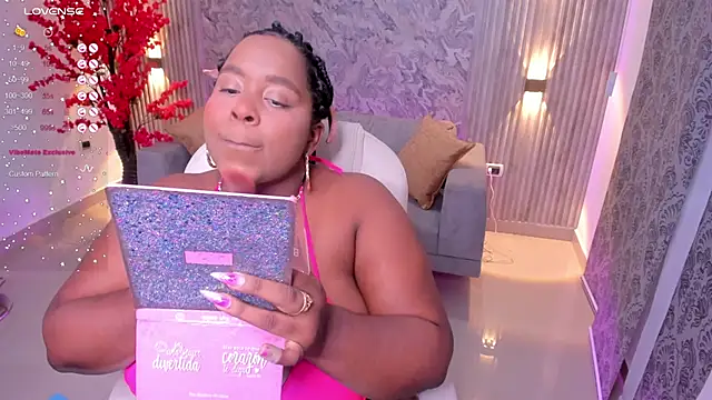 Snapshot of Rebeka_spencer chatting on March 13, 2025, 11:30 am Rebeka spencer online show from March 13, 2025, 11:30 am