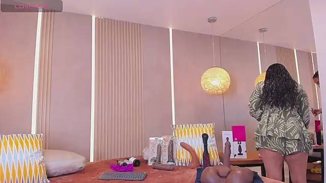 sabrina shark  online show from March 25, 2026, 1:11 am