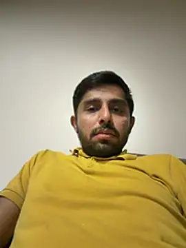 rhuh3991 online show from April 18, 2026, 10:54 pm