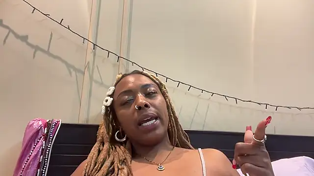 ChocolateCakeQueen online show from January 16, 2025, 3:23 am