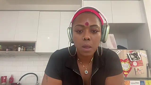 ChocolateCakeQueen online show from January 29, 2025, 11:14 pm