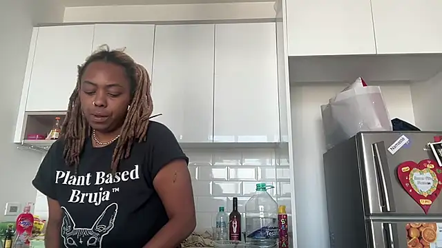 ChocolateCakeQueen online show from February 2, 2025, 9:13 pm