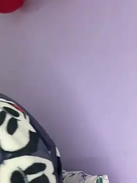 Snapshot of hannahb-e chatting on February 14, 2025, 10:14 pm hannahb-e online show from February 14, 2025, 10:14 pm