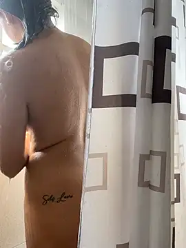 Snapshot of hannahb-e chatting on March 1, 2025, 1:40 pm hannahb-e online show from March 1, 2025, 1:40 pm