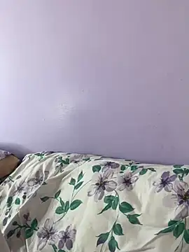 Snapshot of hannahb-e chatting on March 10, 2025, 6:56 pm hannahb-e online show from March 10, 2025, 6:56 pm