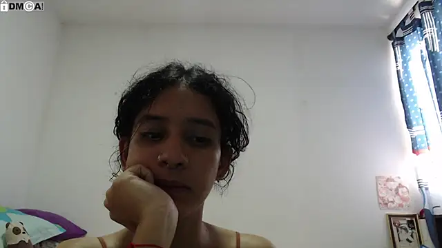 AlinaWoolf  online show from November 26, 2025, 2:51 pm