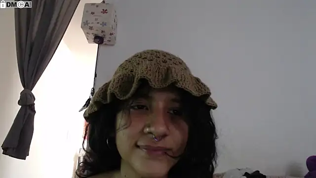 AlinaWoolf  online show from February 28, 2026, 2:40 pm