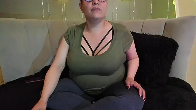 Snapshot of Sammy_owens_ chatting on March 14, 2025, 9:43 pm Sammy owens online show from March 14, 2025, 9:43 pm