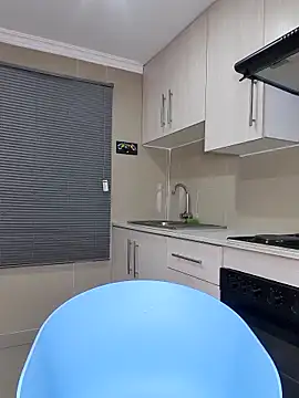 Jazmine-Blue online show from November 14, 2025, 10:29 pm