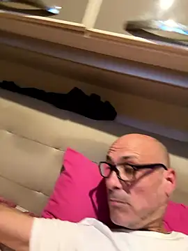 Snapshot of gigetto1977 chatting on January 6, 2026, 3:05 pm gigetto1977 online show from January 6, 2026, 3:05 pm