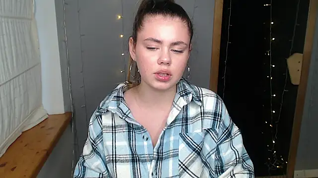 IsabellaBler online show from December 8, 2024, 9:57 am