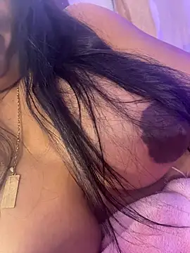 Snapshot of canela_10 chatting on October 31, 2025, 4:57 am canela 10 online show from October 31, 2025, 4:57 am