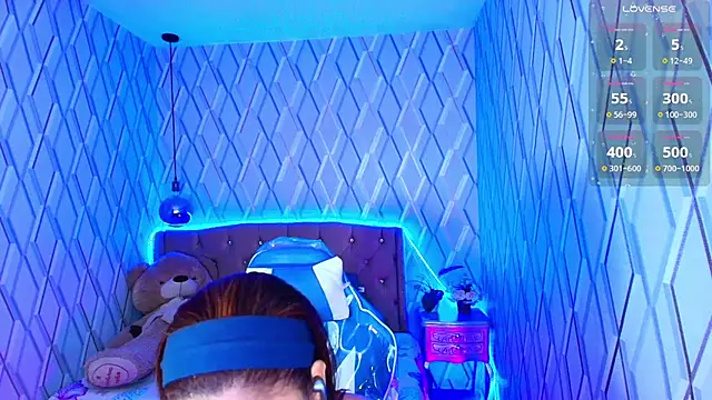 NicolleTaylor online show from October 13, 2025, 3:39 am