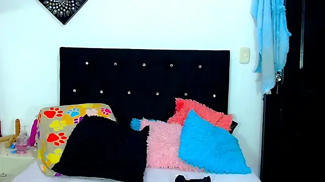 AngeDrty online show from November 5, 2025, 11:16 pm