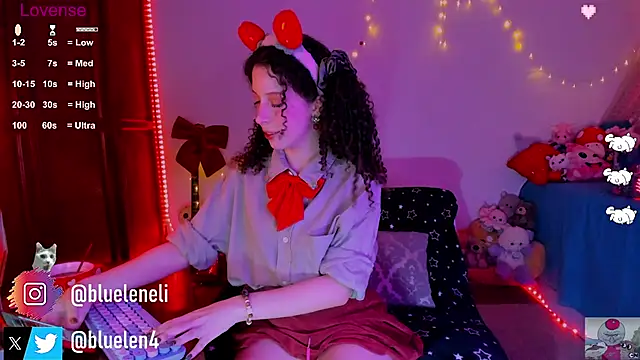 bluelen online show from February 13, 2025, 7:13 am