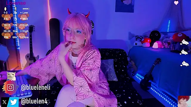 bluelen online show from March 14, 2025, 11:23 am