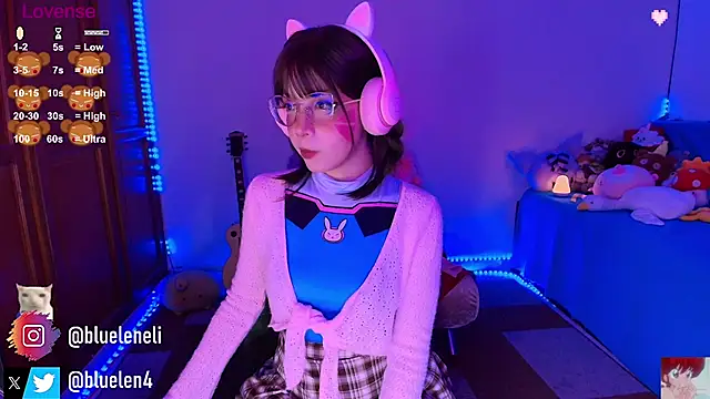 bluelen online show from September 19, 2025, 8:05 am