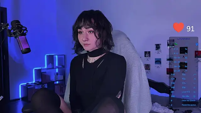 deadlysweet online show from December 15, 2024, 11:31 pm