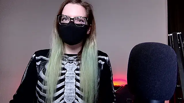 amber candyfloss online show from December 2, 2024, 12:30 am