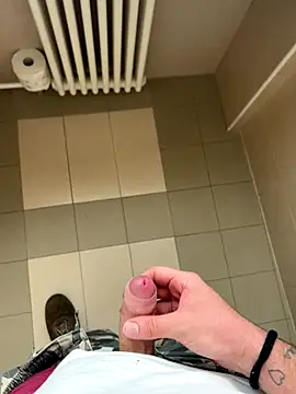 Diegodaddy01 online show from September 21, 2025, 2:40 pm