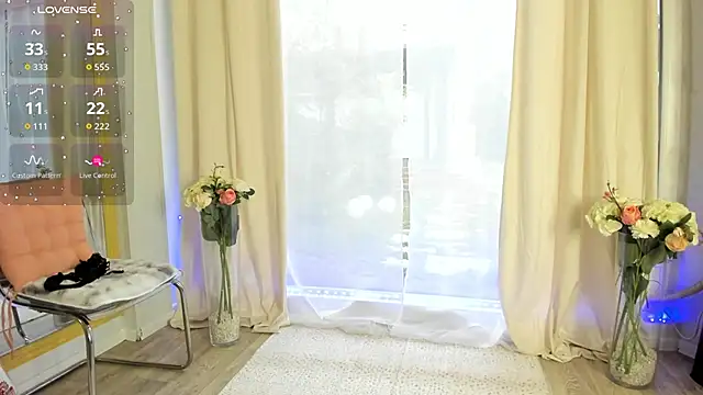 Selena Reeves online show from October 13, 2025, 6:24 am