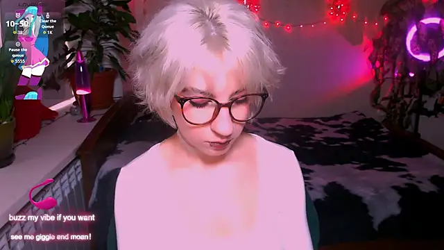  Moonlight t online show from September 22, 2025, 11:23 am