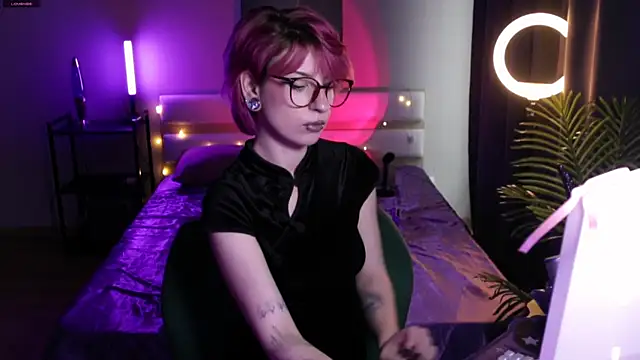 Snapshot of _Moonlight_t chatting on July 21, 2026, 7:43 am Moonlight t online show from July 21, 2026, 7:43 am