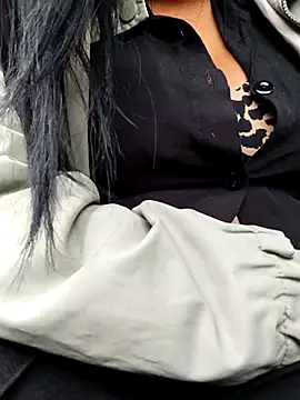 Emily Wane online show from November 27, 2025, 9:06 pm