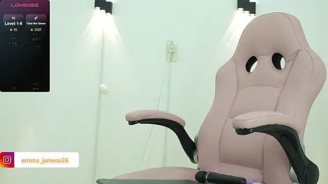 Emma jamess online show from April 11, 2026, 7:45 am