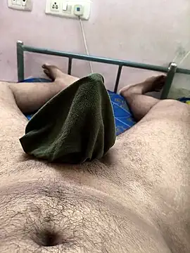 Tamil Chennai Men online show from April 17, 2026, 3:31 am