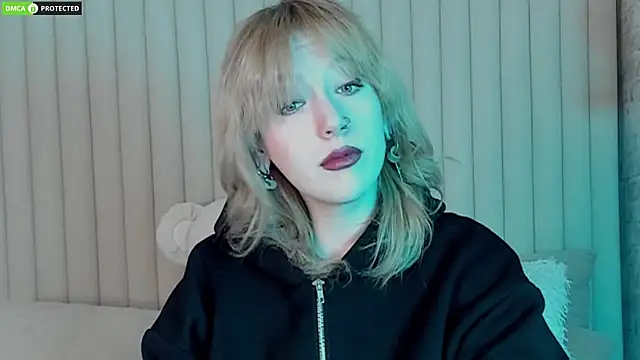 RachelCart online show from November 14, 2025, 3:05 am