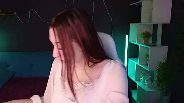 YasmineWest online show from December 15, 2024, 8:30 am