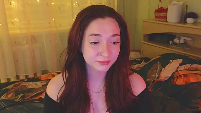 YasmineWest online show from February 6, 2025, 1:43 pm