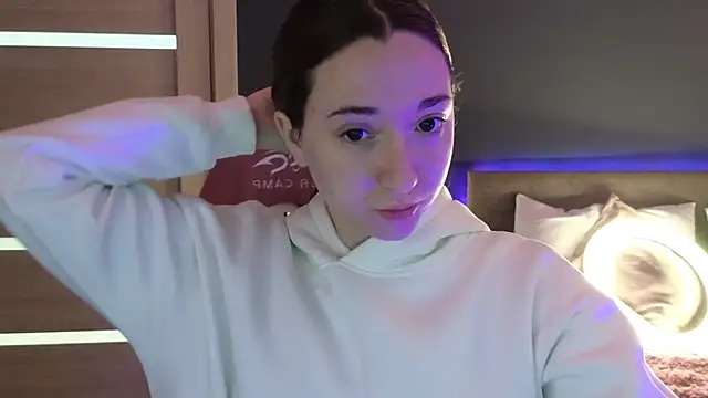 YasmineWest online show from September 9, 2025, 1:38 am