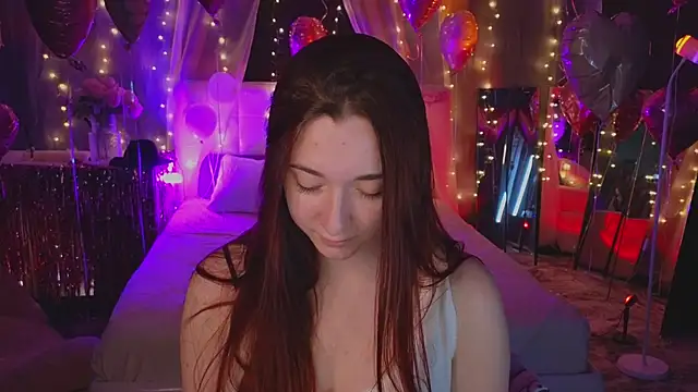 YasmineWest online show from February 12, 2026, 8:09 am